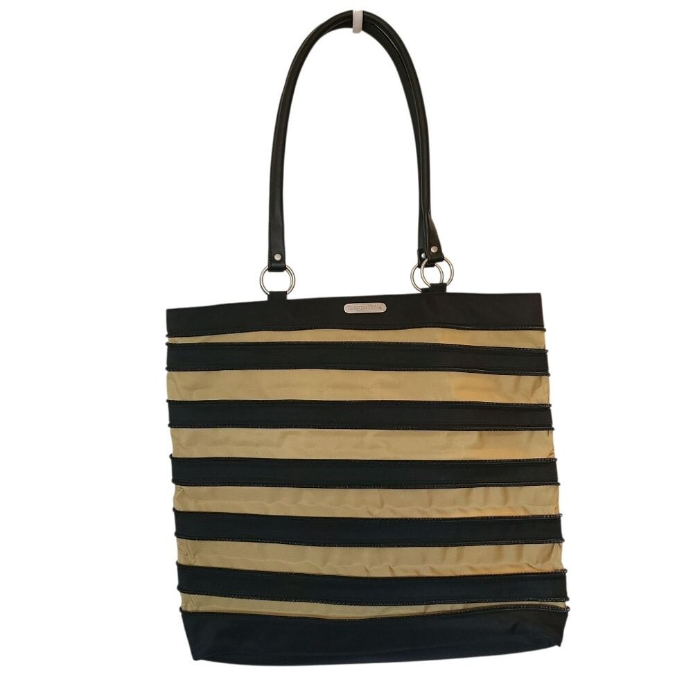 baggallini large black nylon tote zippers expandable shoulder bag